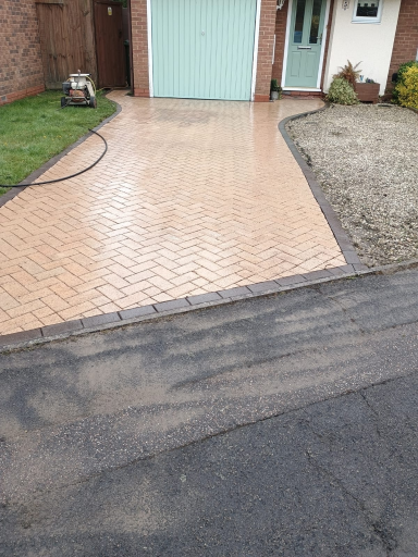 Driveway And Patio Cleaning Yellowstone Paving Ltd 09 Medium